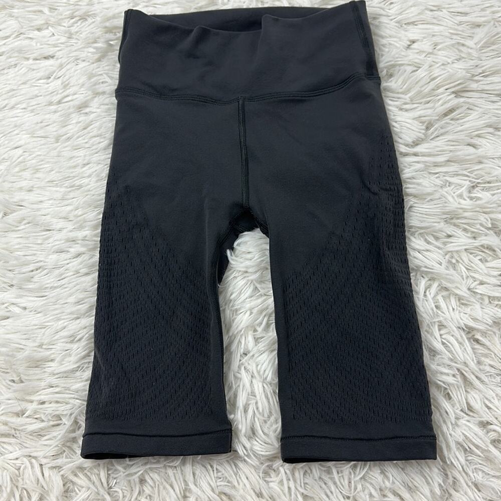 Lululemon Reveal Short Digital Rain Graphite Grey